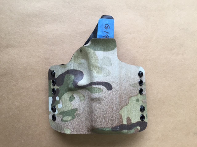 QS Standard Holster G19/G23 MC OCP camo - Ares Tactical